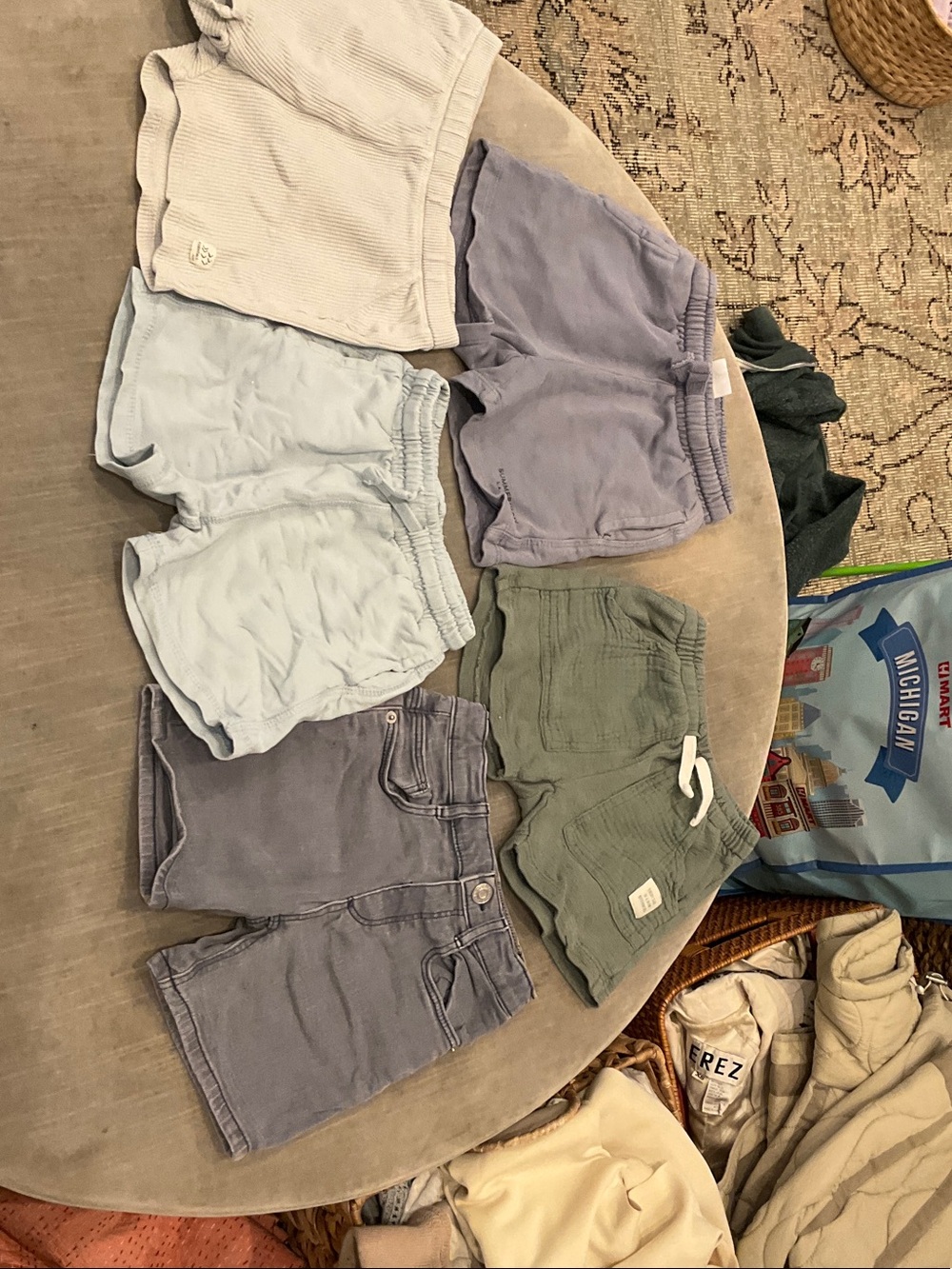 Zara Kids Shorts Bundle in Light Blue, Lavender, Sage, Cream